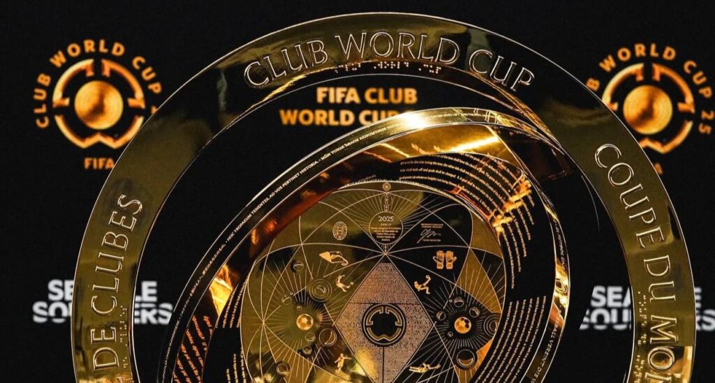 Imagem da taça da Copa do Mundo de Clubes 2025. Foto: Divulgação
