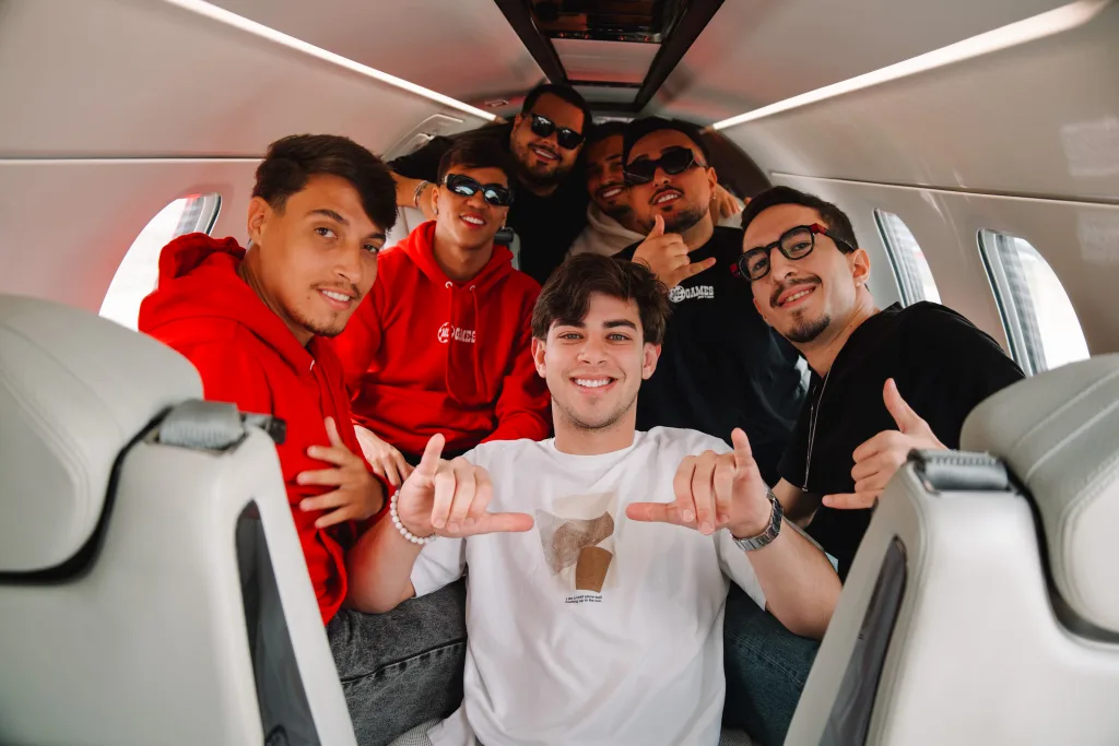 Kaio Jorge em viagem com a MC Games para a Seleção Brasileira. Foto: Divulgação