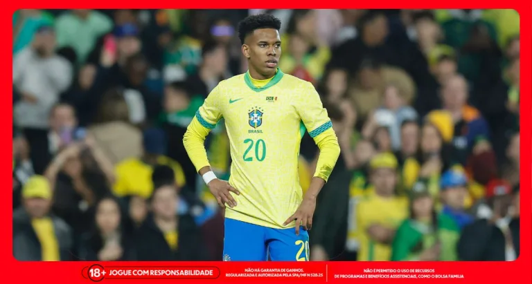 Imagem ilustrativa do atacante Estêvão com a camisa da Seleção Brasileira. Foto: Rafael Ribeiro/CBF