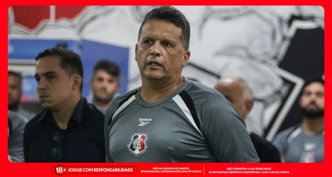 Imagem ilustrativa do técnico Claudinei Oliveira, do Santa Cruz. Foto: Evelyn Victoria/SCFC
