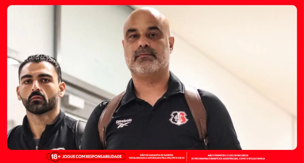 Imagem ilustrativa do técnico Cristian de Souza do Santa Cruz. Foto: Evelyn Victoria/SCFC